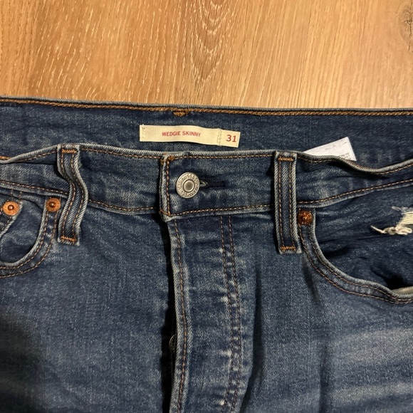 Women’s Jeans - Picture 2 of 4